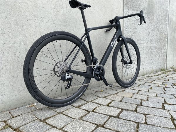 PEARL EVO AIR SRAM RIVAL AXS