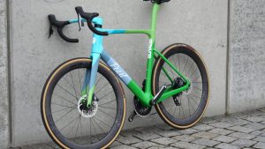 EMPIRE SLX SRAM Force D2 ENVE