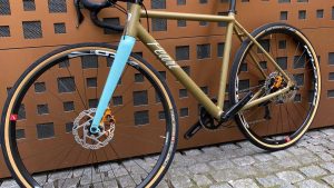 GRAVEL ADVENTURE GRX 600 1 x 12