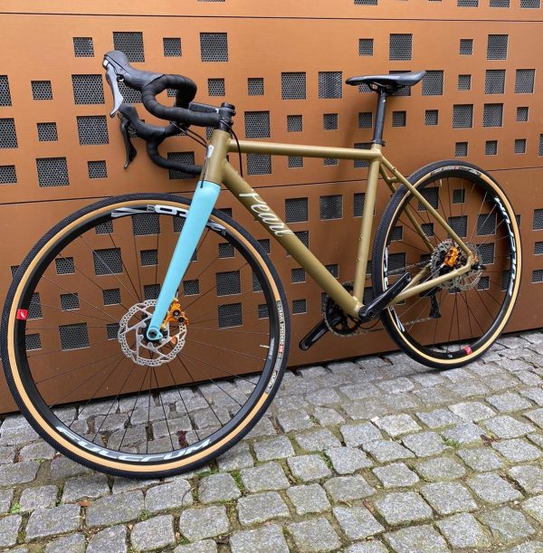 GRAVEL ADVENTURE GRX 600 1 x 12